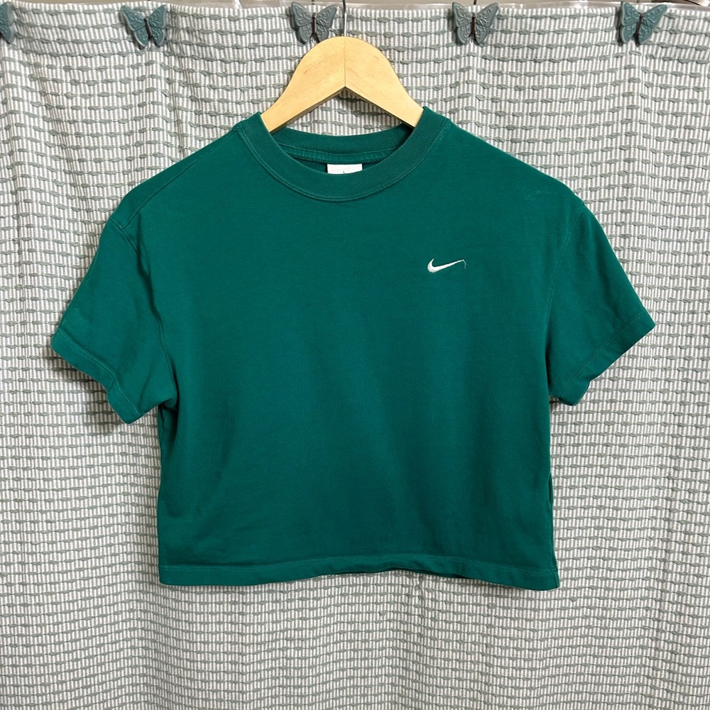 Nike Green Cropped T-Shirt